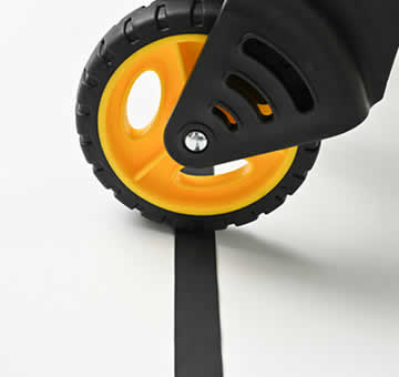 キャスターにもつまずかない！